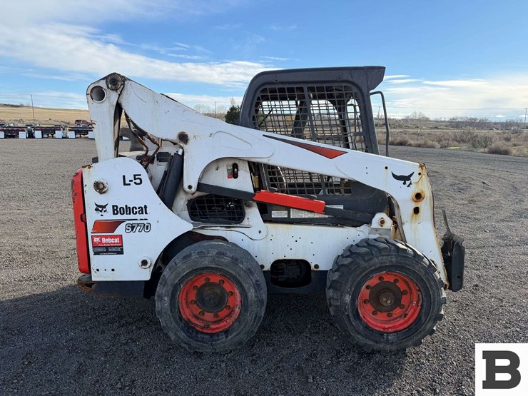 2019-bobcat-s770-image-7