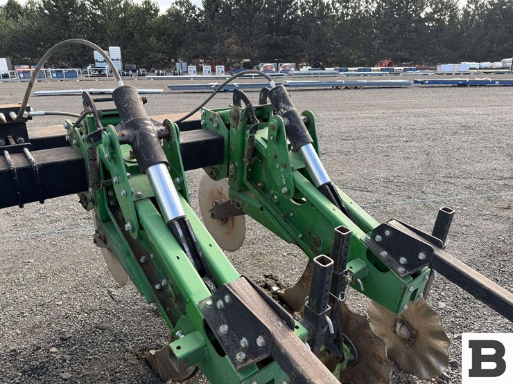 schlagel-mfg.-ripper,-implement-dolly,-great-plains-corn-planter-image-33