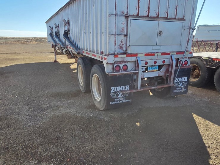 1974-fruehauf-trailer-image-2
