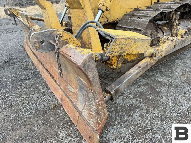 caterpillar-d6-image-11