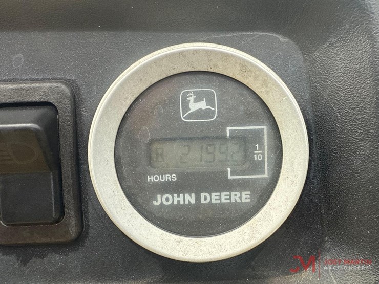 john-deere-gator-image-14