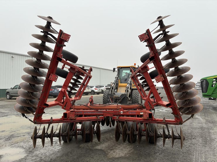 case-ih-3900-image-26