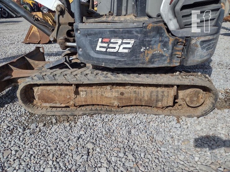 2018-bobcat-e32i-image-25