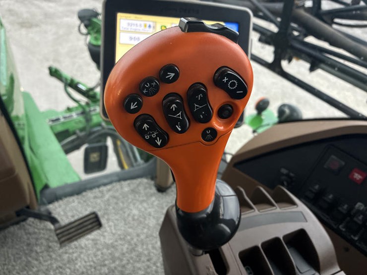 2011-john-deere-4830-image-81