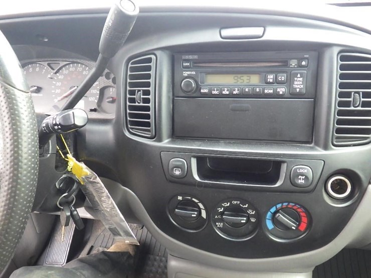 2001-mazda-tribute-image-26