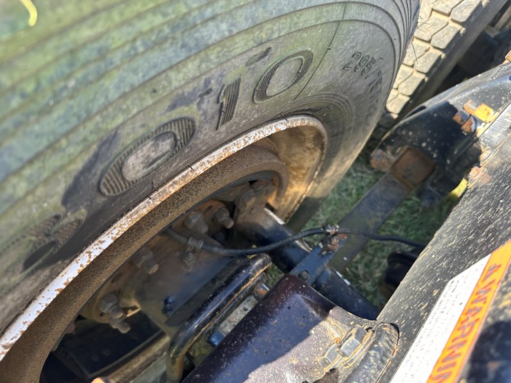 #40057-•-2001-freightliner-century-classic-s/t-t/a-daycab-truck-tractor-1fujbbbg41lh91794-image-17