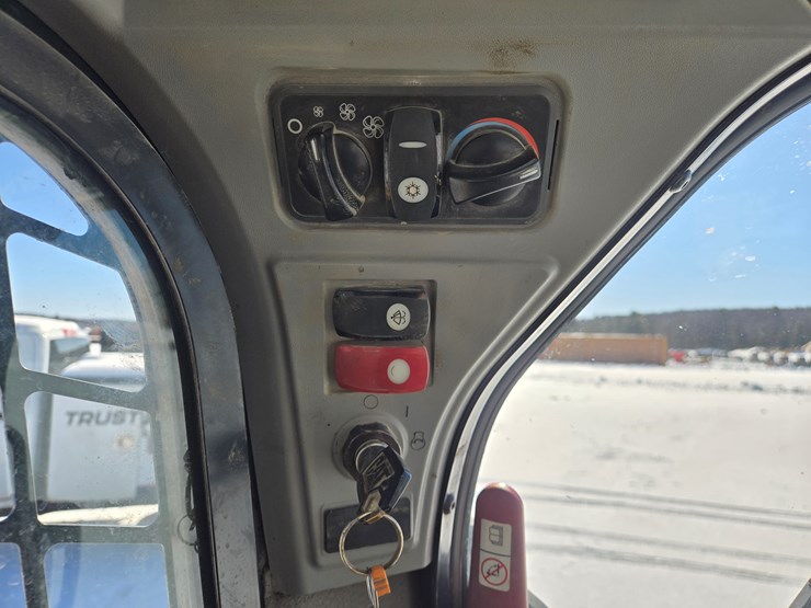 caterpillar-259d-image-48