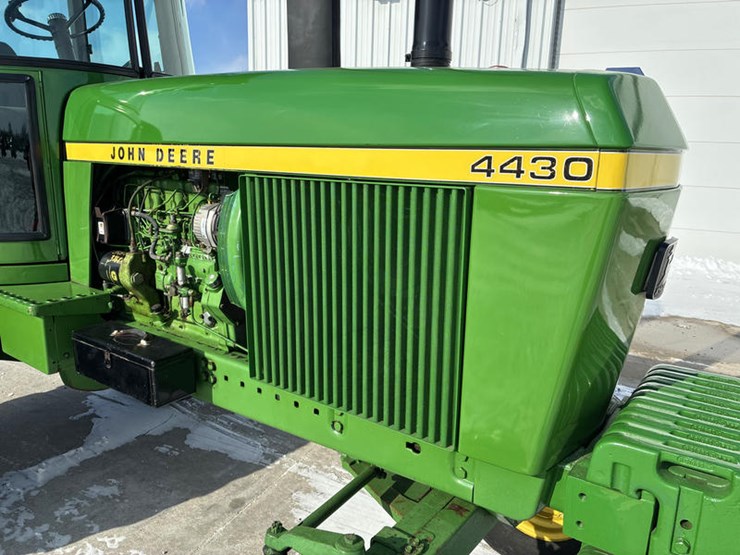 1977-john-deere-4430-image-15