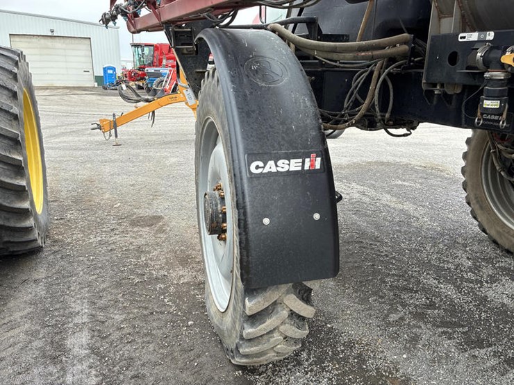 2015-case-ih-patriot-3340-image-23