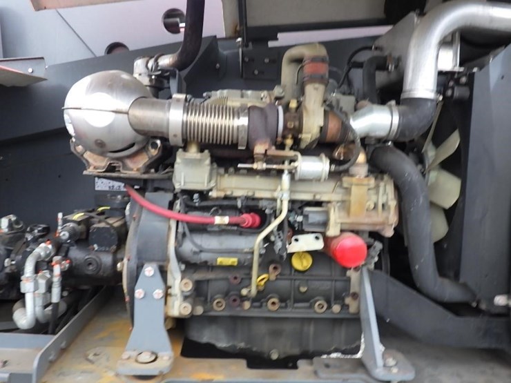 2017-skyjack-sj66t-image-19