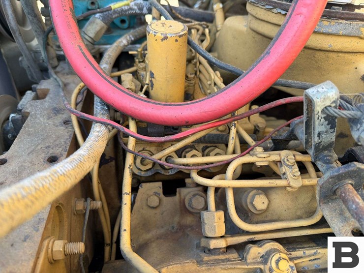 1985-ford-8000-image-45