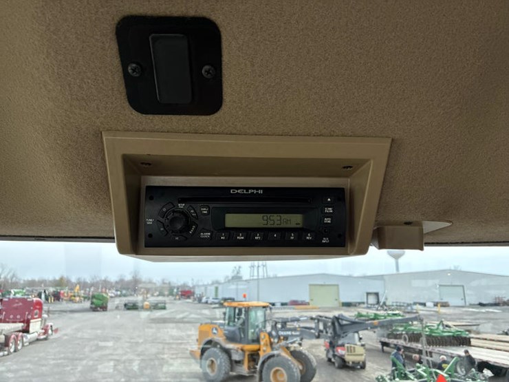 2014-john-deere-4830-image-75