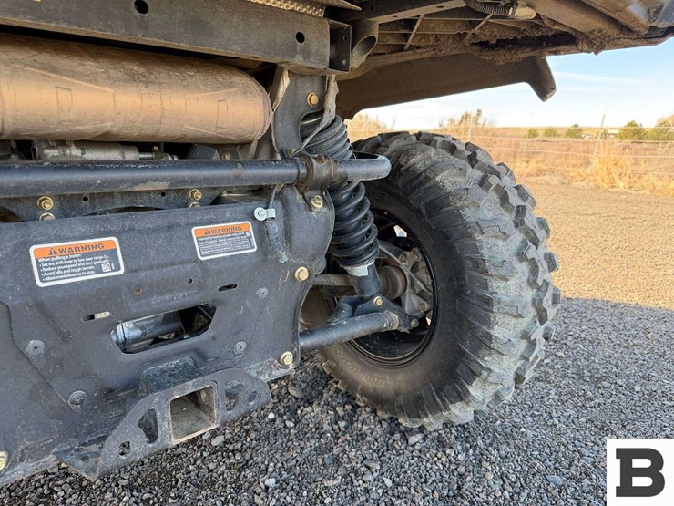 2023-can-am-defender-limited-hd10-atv-image-27