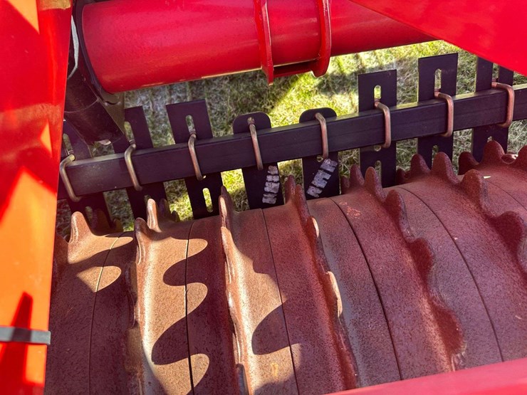 2019-brillion-wfp-cultipacker-image-18