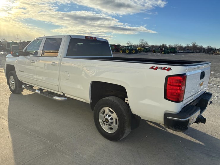 2019-chevrolet-2500-image-7