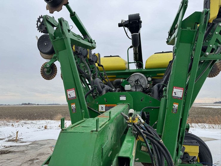 john-deere-1795-image-85