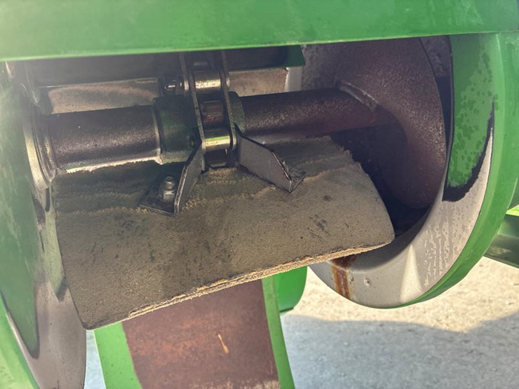 2009-john-deere-9570-sts-image-50