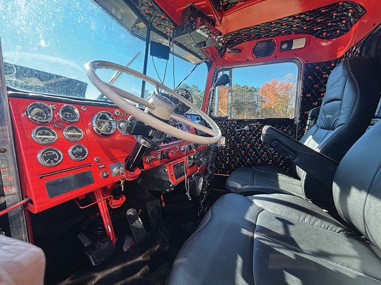 1981-kenworth-w900-image-7