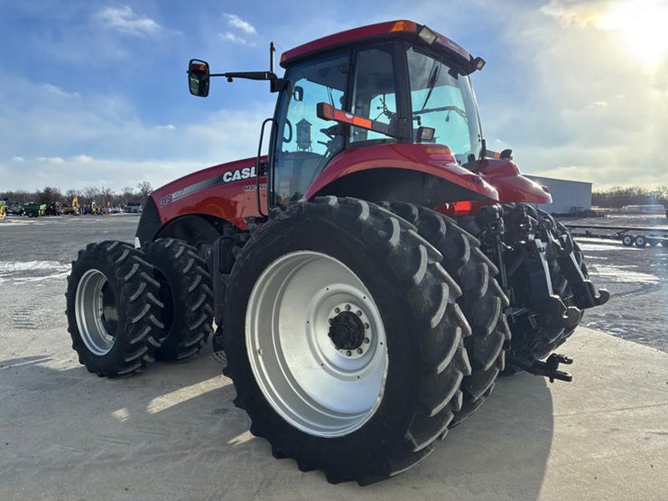 2011-case-ih-magnum-315-image-8