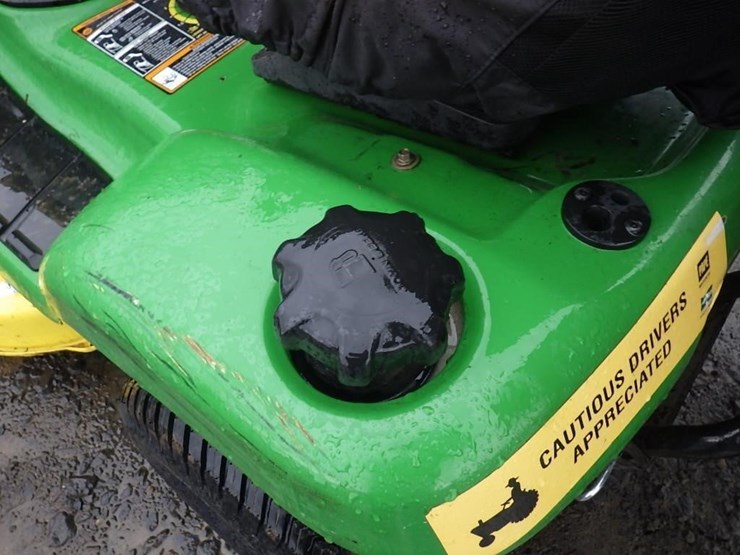 john-deere-x300-image-10