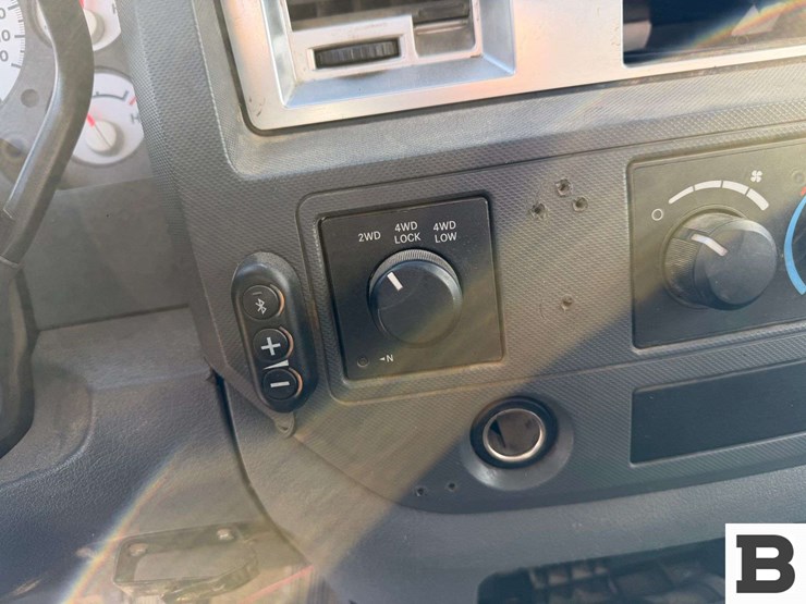 2008-dodge-ram-2500-image-25