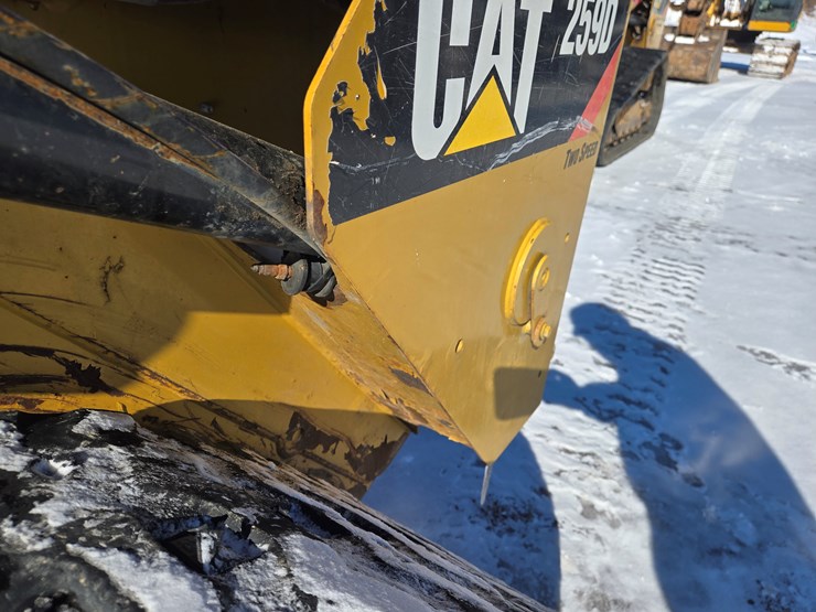 caterpillar-259d-image-40