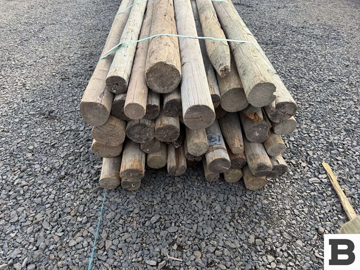 ..-wooden-posts-image-3