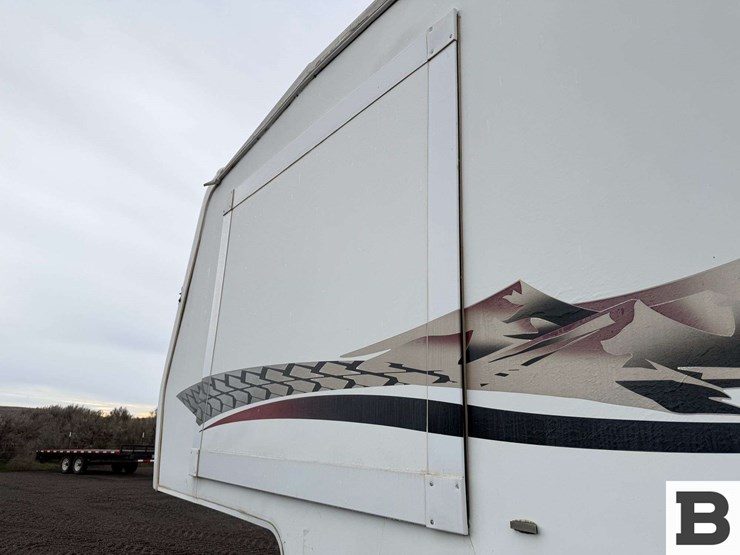 2006-raptor-3712ts-travel-trailer-image-15