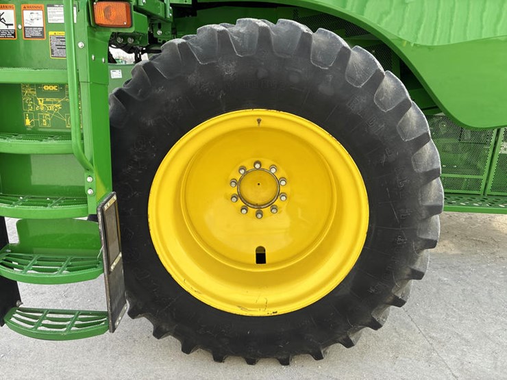2015-john-deere-s670-image-42