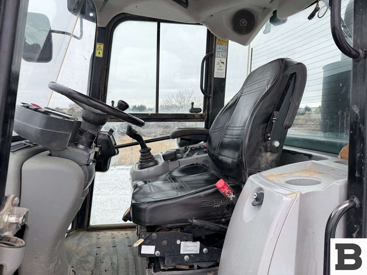 2013-caterpillar-906-image-52