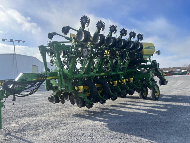 2004-john-deere-1790-image-4