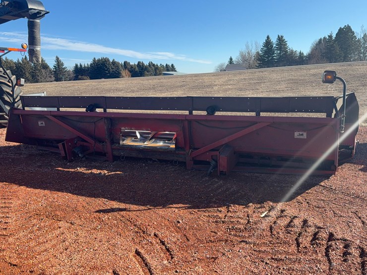 case-1083-corn-header-image-3