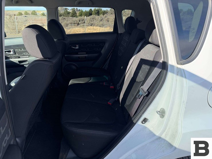 2013-kia-soul-mpv-image-17