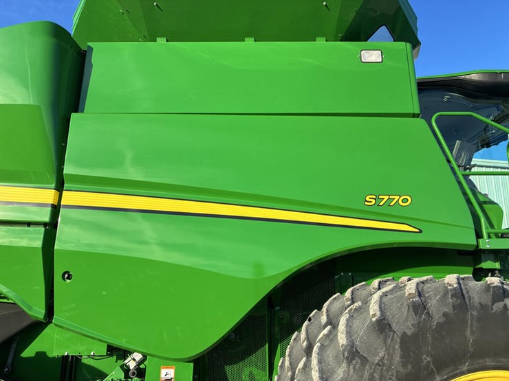 2018-john-deere-s770-image-10