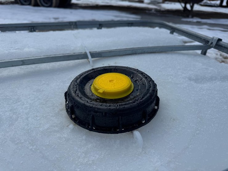 water-tank-tote-image-6