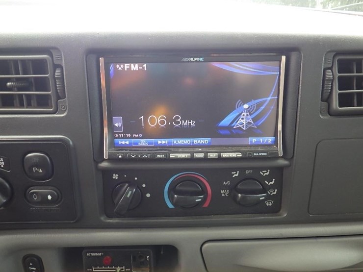 2004-ford-f350-image-25