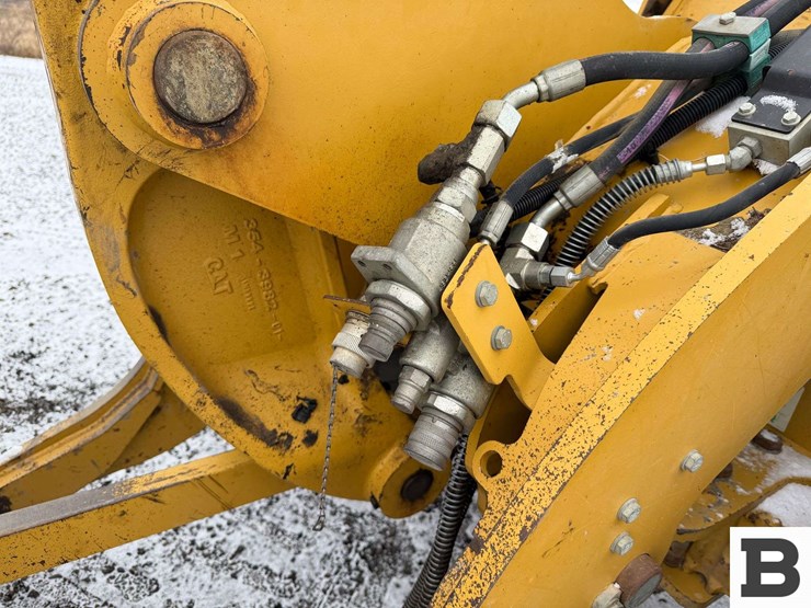 2013-caterpillar-906-image-14