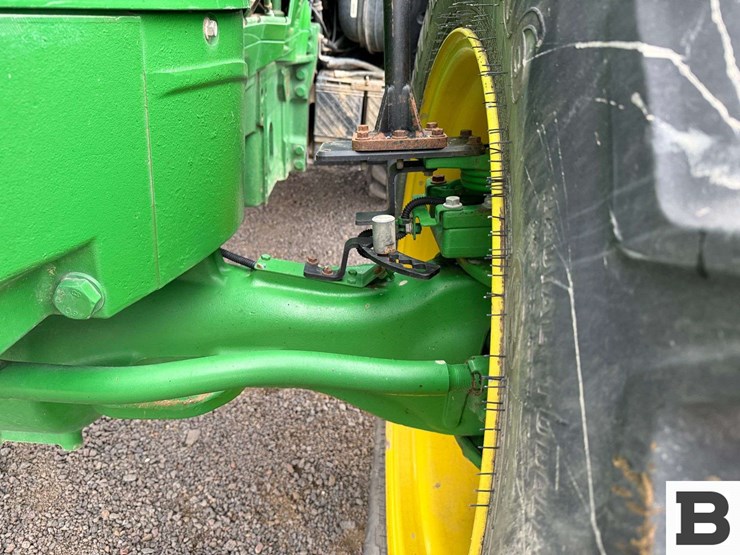 2012-john-deere-7260r-image-12