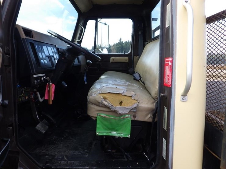 1990-international-4600-image-19