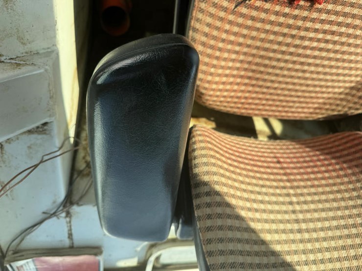 #5112-•-1983-case-2090-#8840728-image-41