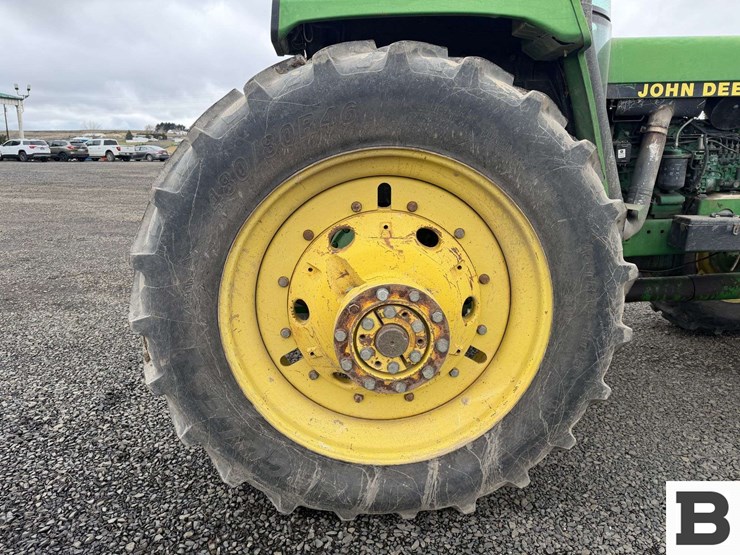 1992-john-deere-4960-image-37