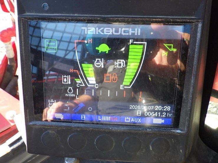 takeuchi-tl10v2-image-29