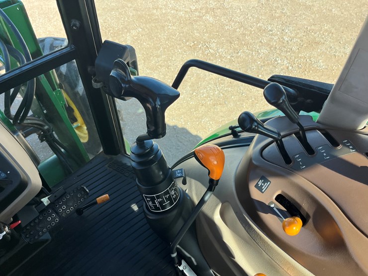 2006-john-deere-5525-image-18