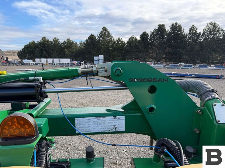 schlagel-mfg.-ripper,-implement-dolly,-great-plains-corn-planter-image-73