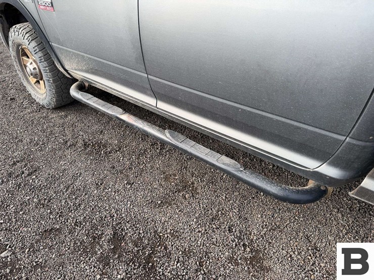 2012-dodge-2500-image-10