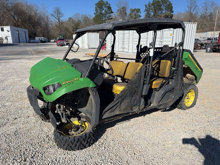 john-deere-gator-image-1