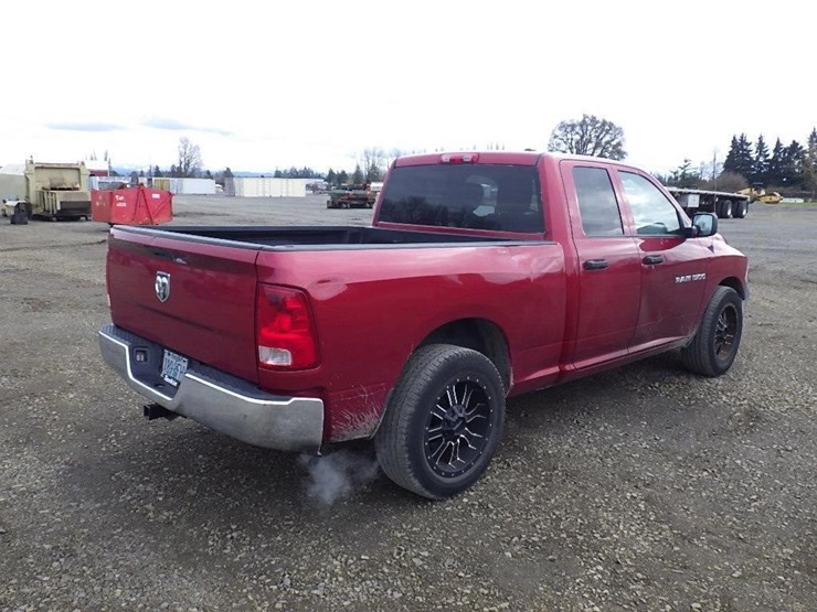 2011-dodge-1500-image-5