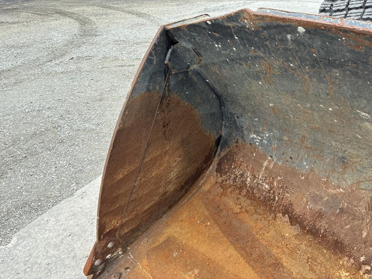 2021-caterpillar-926m-image-17