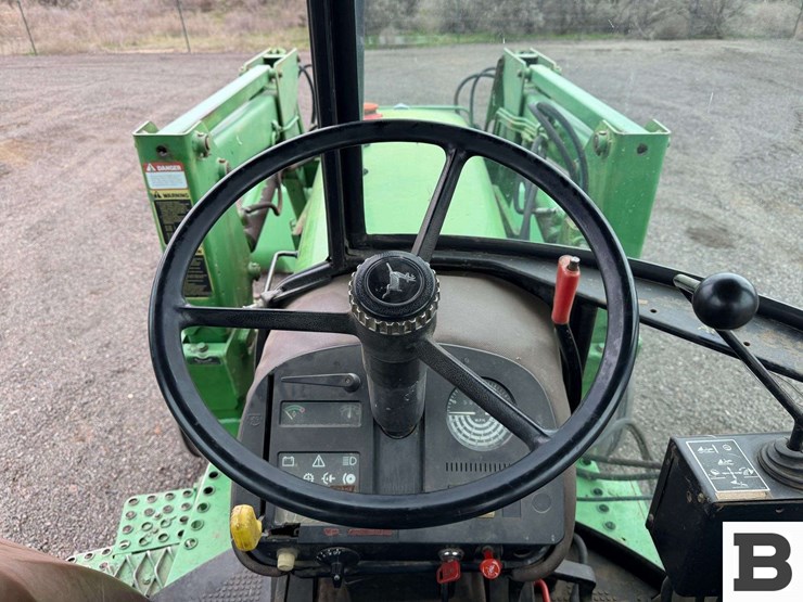 1983-john-deere-2350-image-65