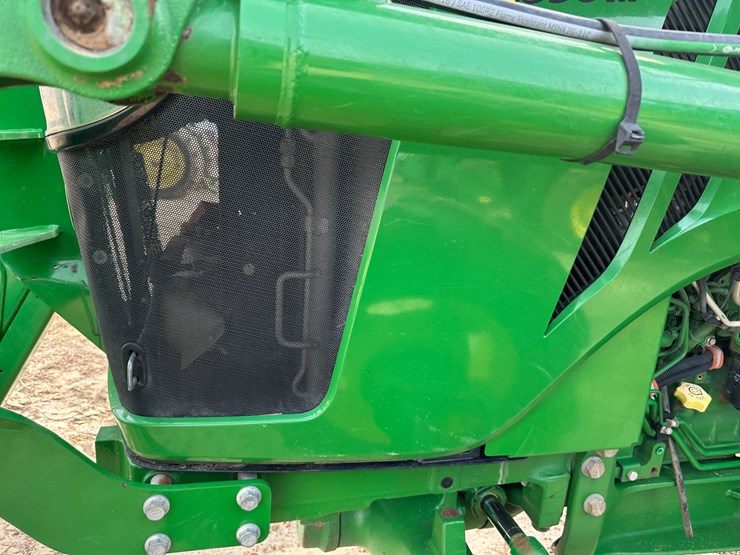 2011-john-deere-5090m-image-27